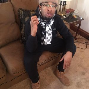 Meet your Posher, Aaron